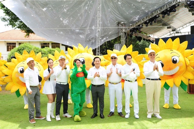 GIẢI GOLF TP.THỦ ĐỨC MỞ RỘNG THÀNH CÔNG, THU HÚT SỰ THAM GIA CỦA ĐÔNG ĐẢO GOLFER VÀ MANG VỀ 40 TỈ ĐỒNG CHO CÔNG TÁC TỪ THIỆN
