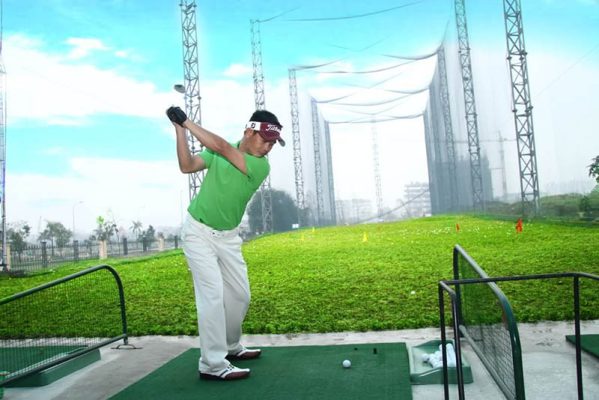 Sân Tập Golf Ngoài Trời