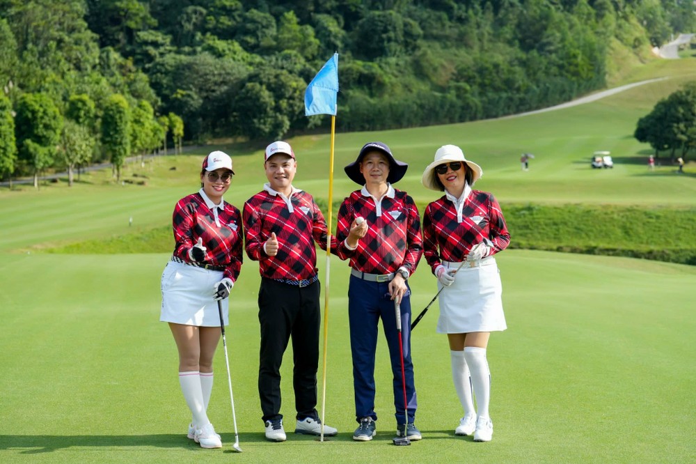 GIẢI GOLF QUY TỤ HƠN 200 GOLFER, CHUNG TAY GIÚP ĐỠ NHỮNG HOÀN CẢNH KHÓ KHĂN